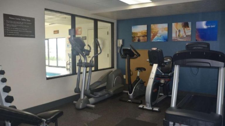 Comfort Inn & Suites Maumee – Toledo