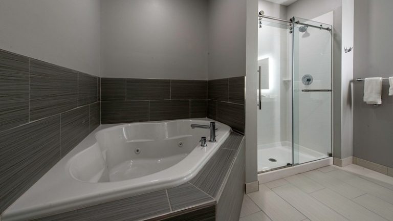 Comfort Suites Greenville Airport