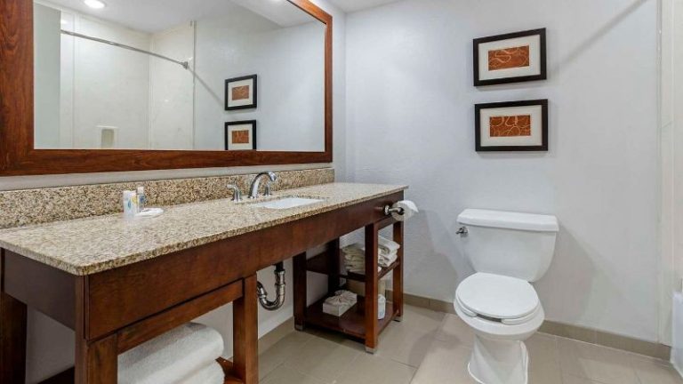 Comfort Suites Houston NW – Vintage Park