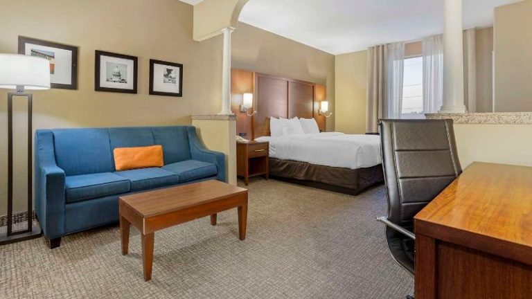 Comfort Suites Houston NW – Vintage Park
