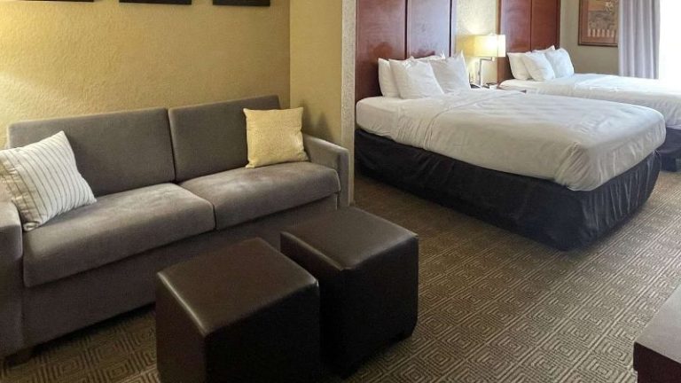 Comfort Suites Near SeaWorld
