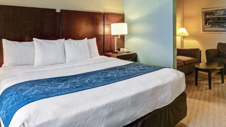 Comfort Suites Near Hot Springs Park