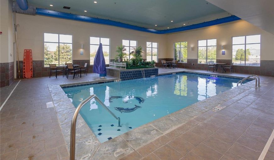 Comfort Suites Troy-I75, room with private jacuzzi, photo 5