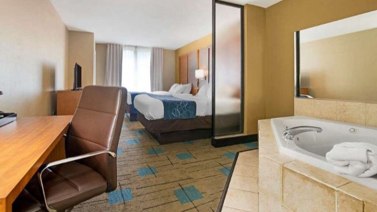 Comfort Suites near MCS Beaufort