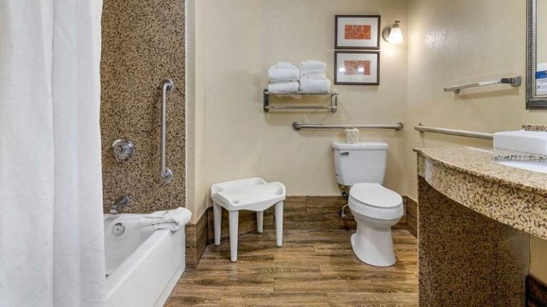 Comfort Suites near MCS Beaufort