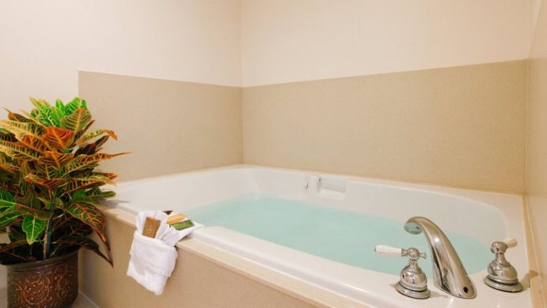 Cortona Inn & Suites Anaheim Resort