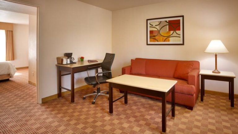 Cortona Inn & Suites Anaheim Resort