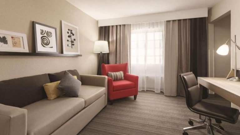 Country Inn & Suites by Radisson, Bakersfield, CA