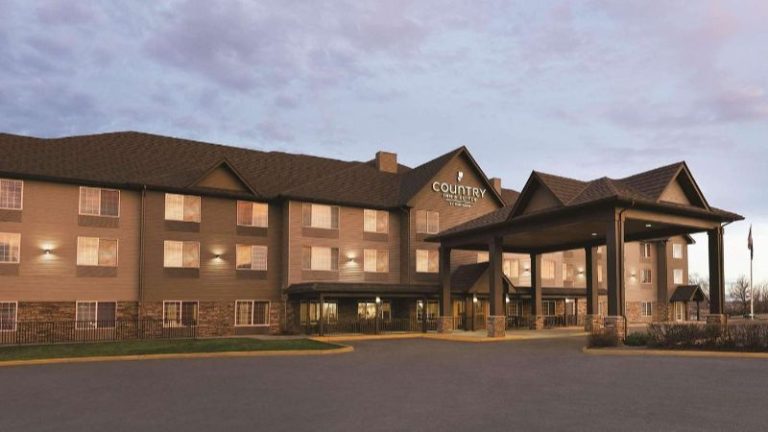 Country Inn & Suites by Radisson, Billings, MT