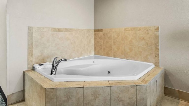 Country Inn & Suites by Radisson, Charleston North, SC