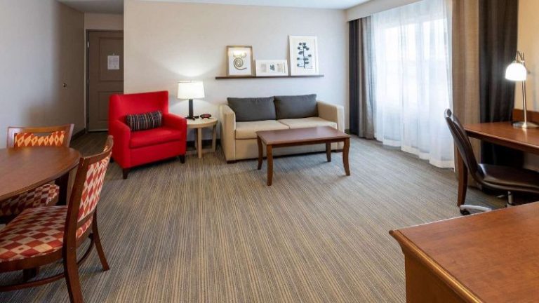 Country Inn & Suites by Radisson, Fargo, ND