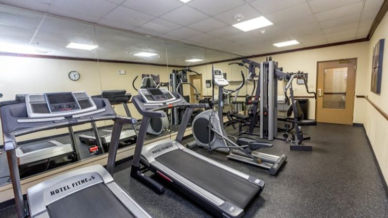 Comfort Inn & Suites Galveston Central Island near Pier