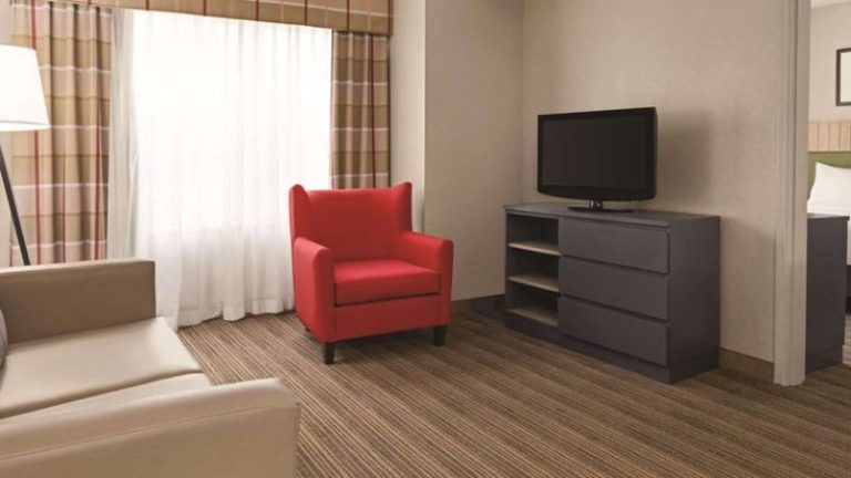 Country Inn & Suites by Radisson, Georgetown, KY