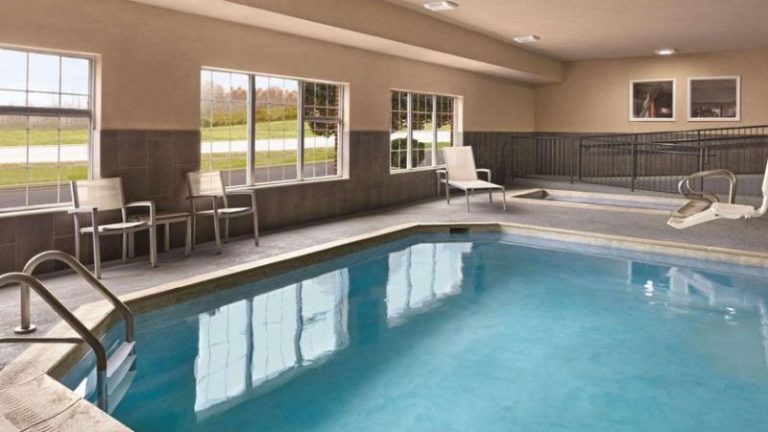 Country Inn & Suites by Radisson, Georgetown, KY