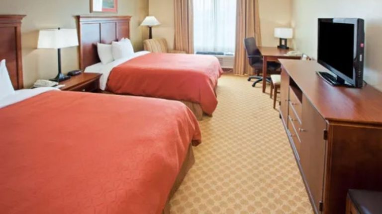 La Quinta Inn & Suites by Wyndam Knoxville West