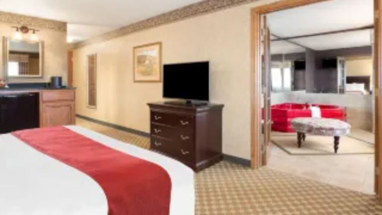 Country Inn & Suites by Radisson, Lincoln North Hotel and Conference Center, NE