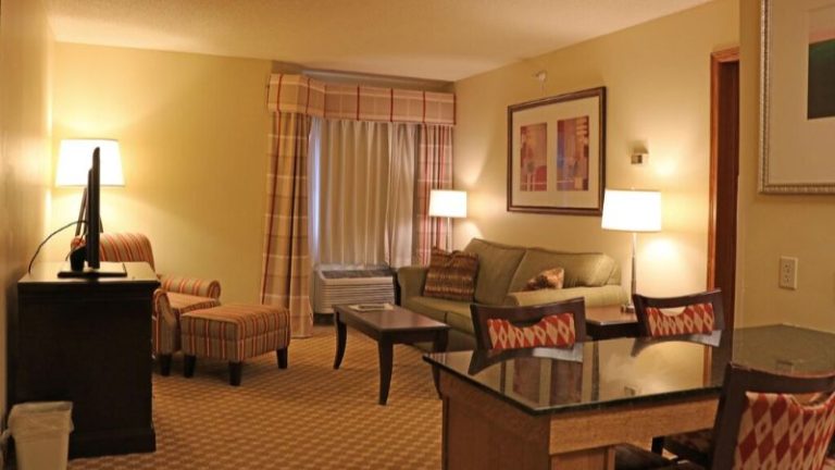 Country Inn & Suites by Radisson, Lincoln North Hotel and Conference Center, NE