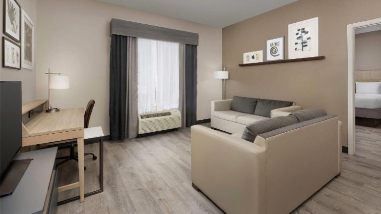 Country Inn & Suites by Radisson, Gainesville, FL