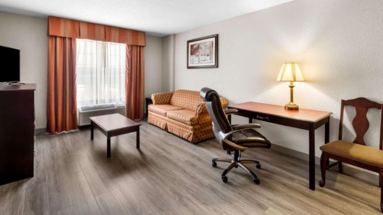 Country Inn & Suites by Radisson, Hot Springs, AR
