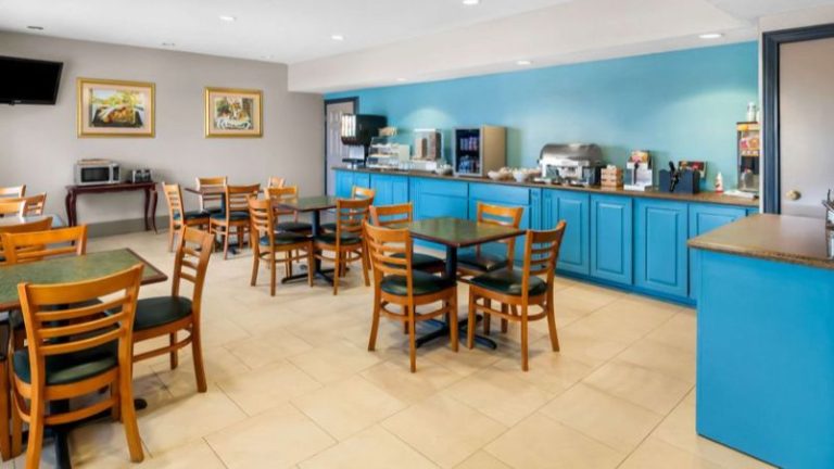 Country Inn & Suites by Radisson, Hot Springs, AR
