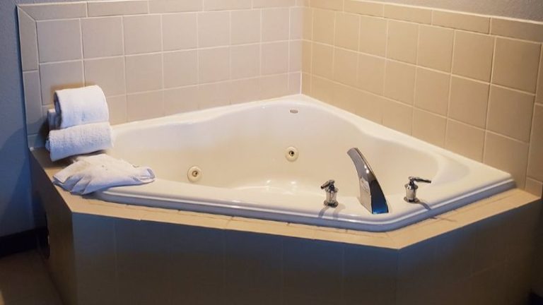 Cloran Mansion Bed & Breakfast
