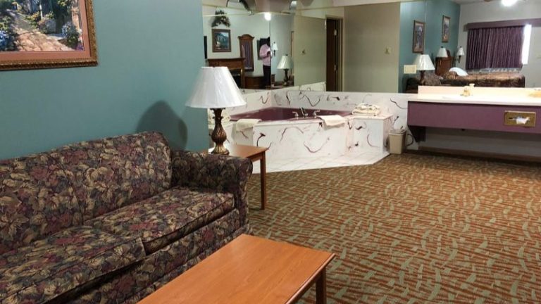 Countryside Suites Omaha