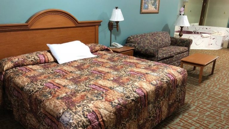 Countryside Suites Omaha