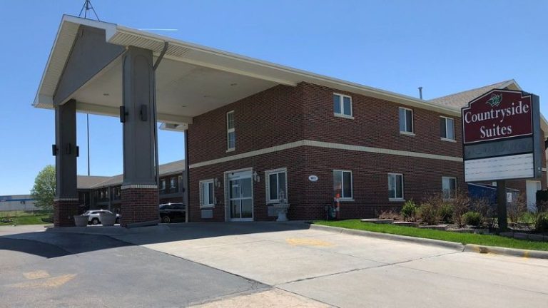 Countryside Suites Omaha