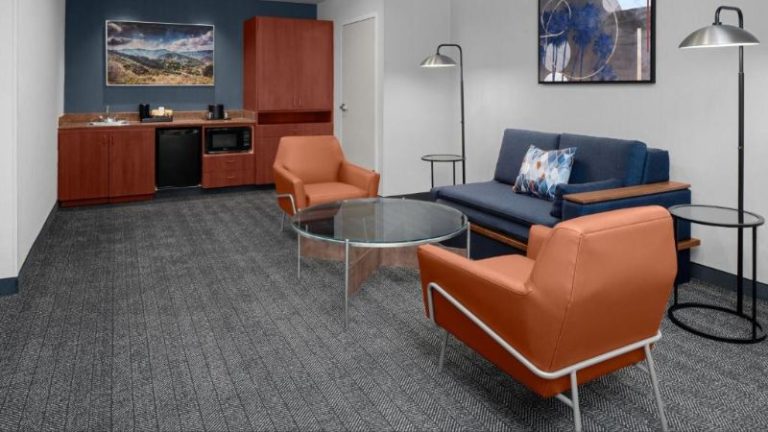 Courtyard by Marriott San Diego Central