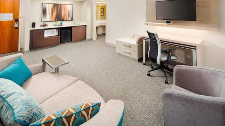 Courtyard by Marriott West Palm Beach Airport