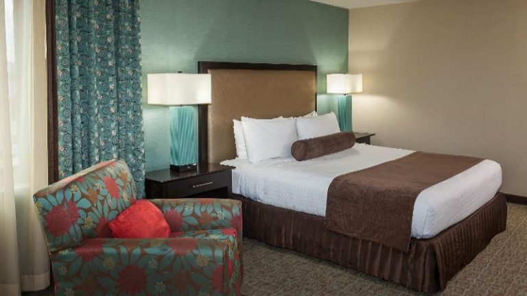 Crowne Plaza Anchorage-Midtown, an IHG Hotel