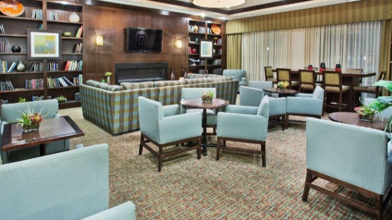 Crowne Plaza Anchorage-Midtown, an IHG Hotel