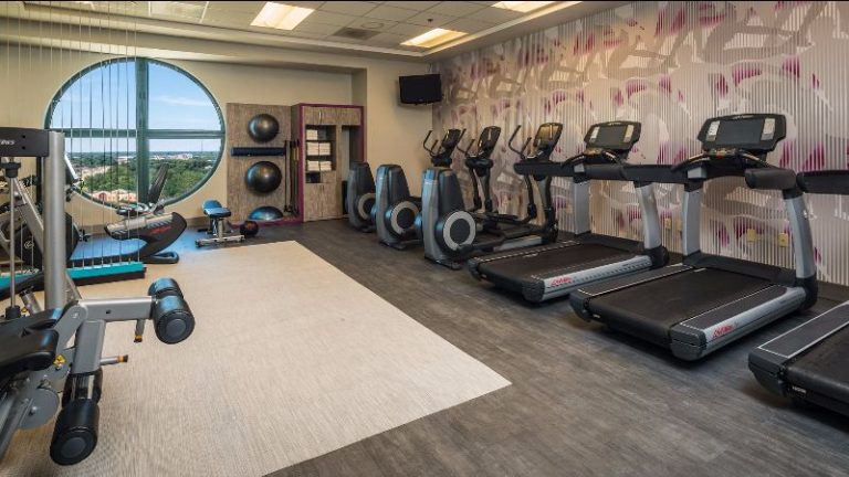 Crowne Plaza Springfield – Convention Ctr, an IHG Hotel