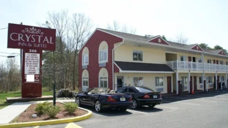Crystal Inn & Suites