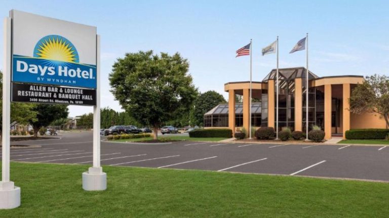 Days Hotel by Wyndham Allentown Airport / Lehigh Valley