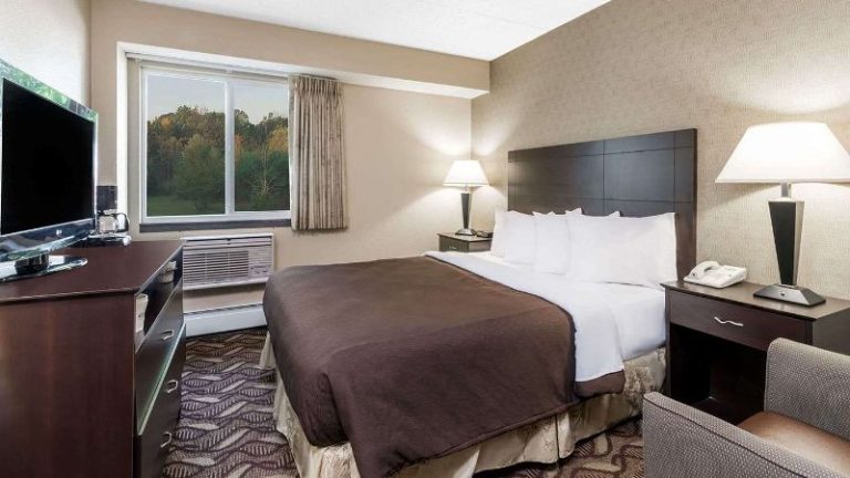 Days Inn by Wyndham Bismarck