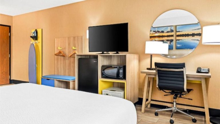 Days Inn by Wyndham Helena