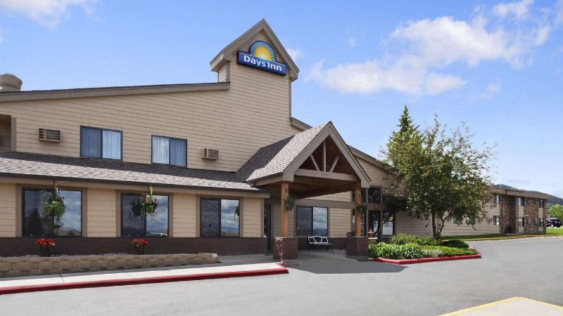 Days Inn by Wyndham Helena, room with private jacuzzi, photo 7