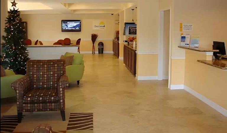 Days Inn by Wyndham Shenandoah