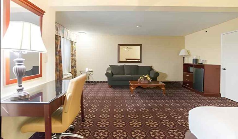 Days Inn by Wyndham Shenandoah