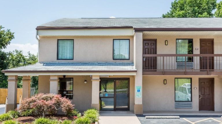 Days Inn by Wyndham Winston Salem North