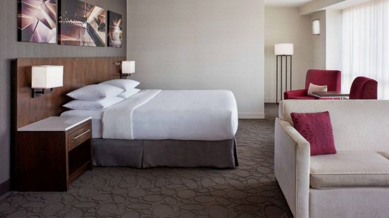 Delta Hotels by Marriott Ottawa City Centre