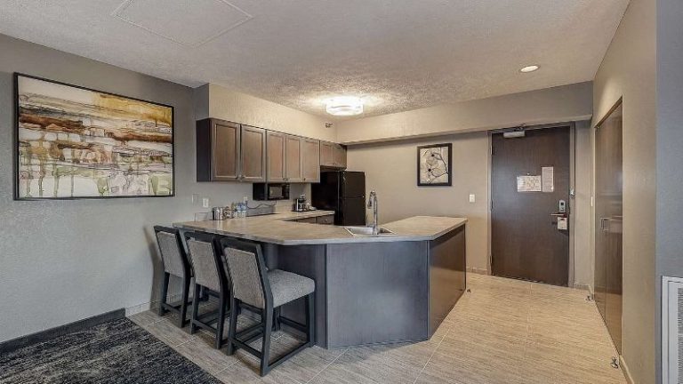 DoubleTree by Hilton Hotel Bloomington