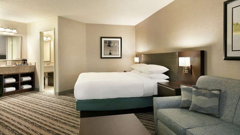 DoubleTree Resort by Hilton Hotel Lancaster