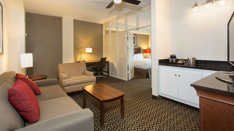 DoubleTree Suites by Hilton Lexington