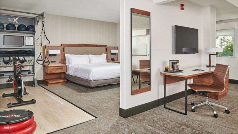 DoubleTree by Hilton Fullerton