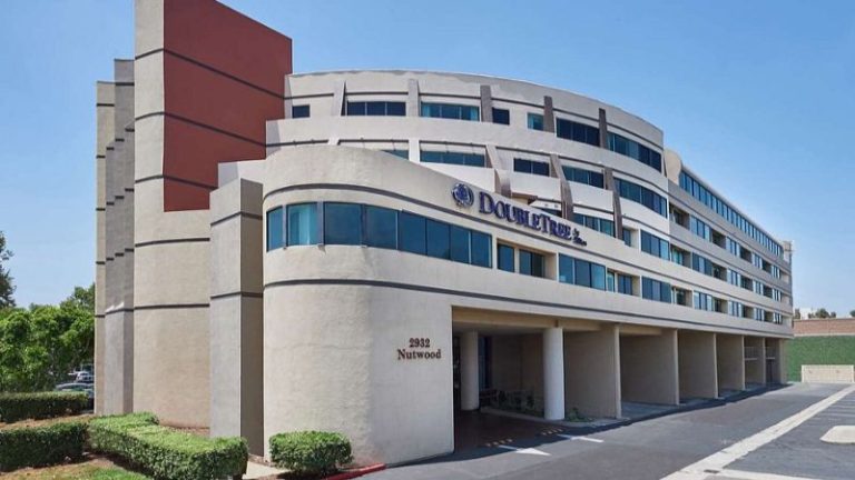 DoubleTree by Hilton Fullerton