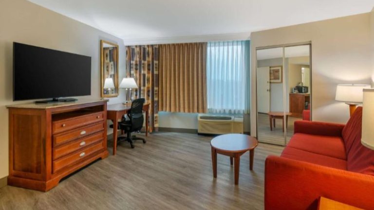 DoubleTree by Hilton Hotel Jefferson City
