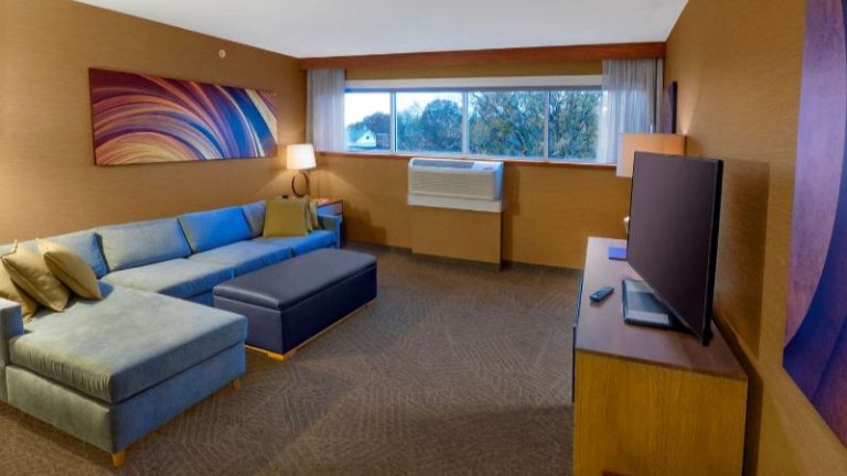 DoubleTree by Hilton Hotel Niagara Falls New York