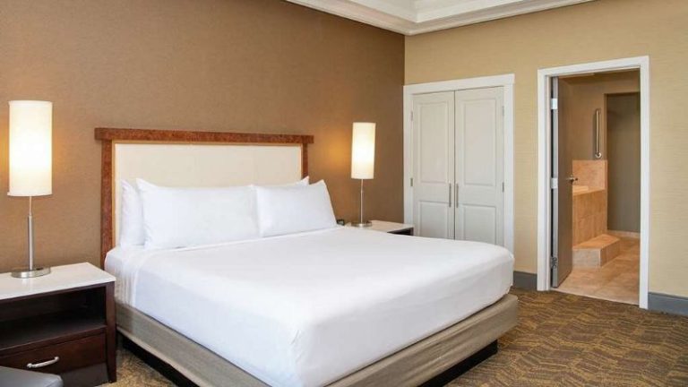 DoubleTree by Hilton Portland